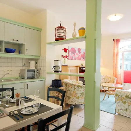 Apartment Haus Strandburg - by Rujana *