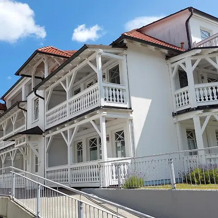Haus & Strandburg By Rujana Apartment *